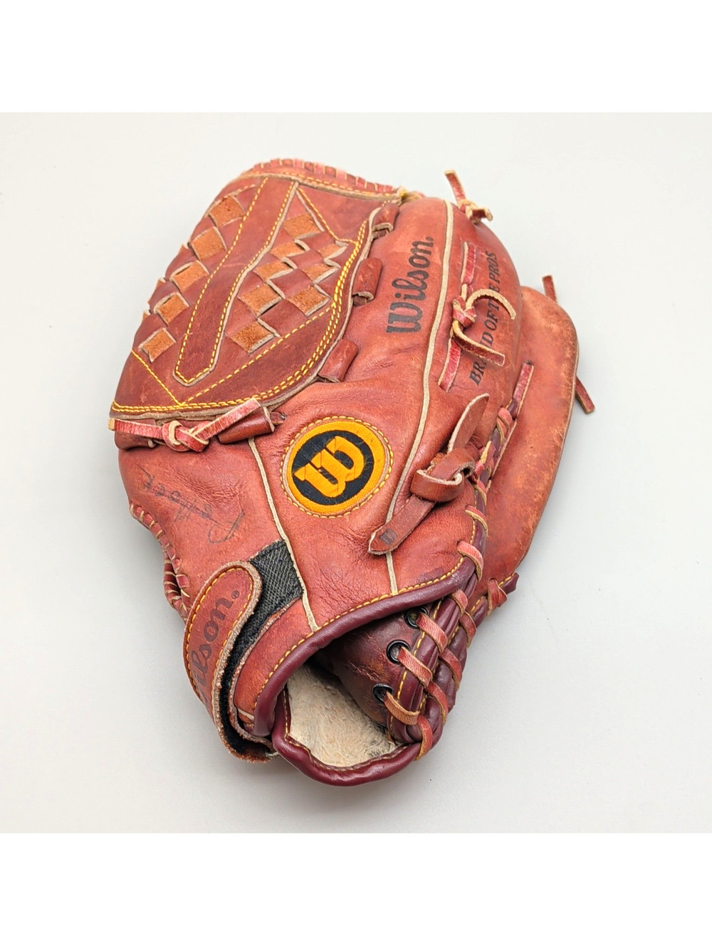 Wilson A9864 Leather Baseball Glove RHT Brown MVP 3 Series III Grip-Tite Pocket